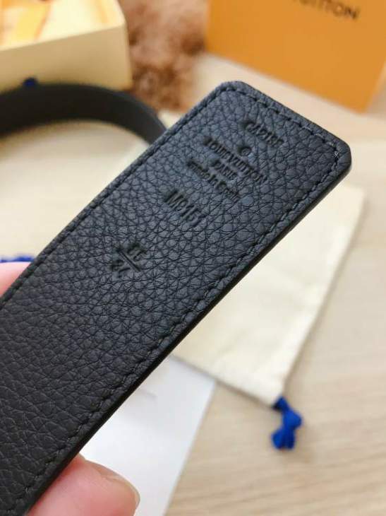 Picture of Louis Vuitton Belts _SKUfw123221334fw